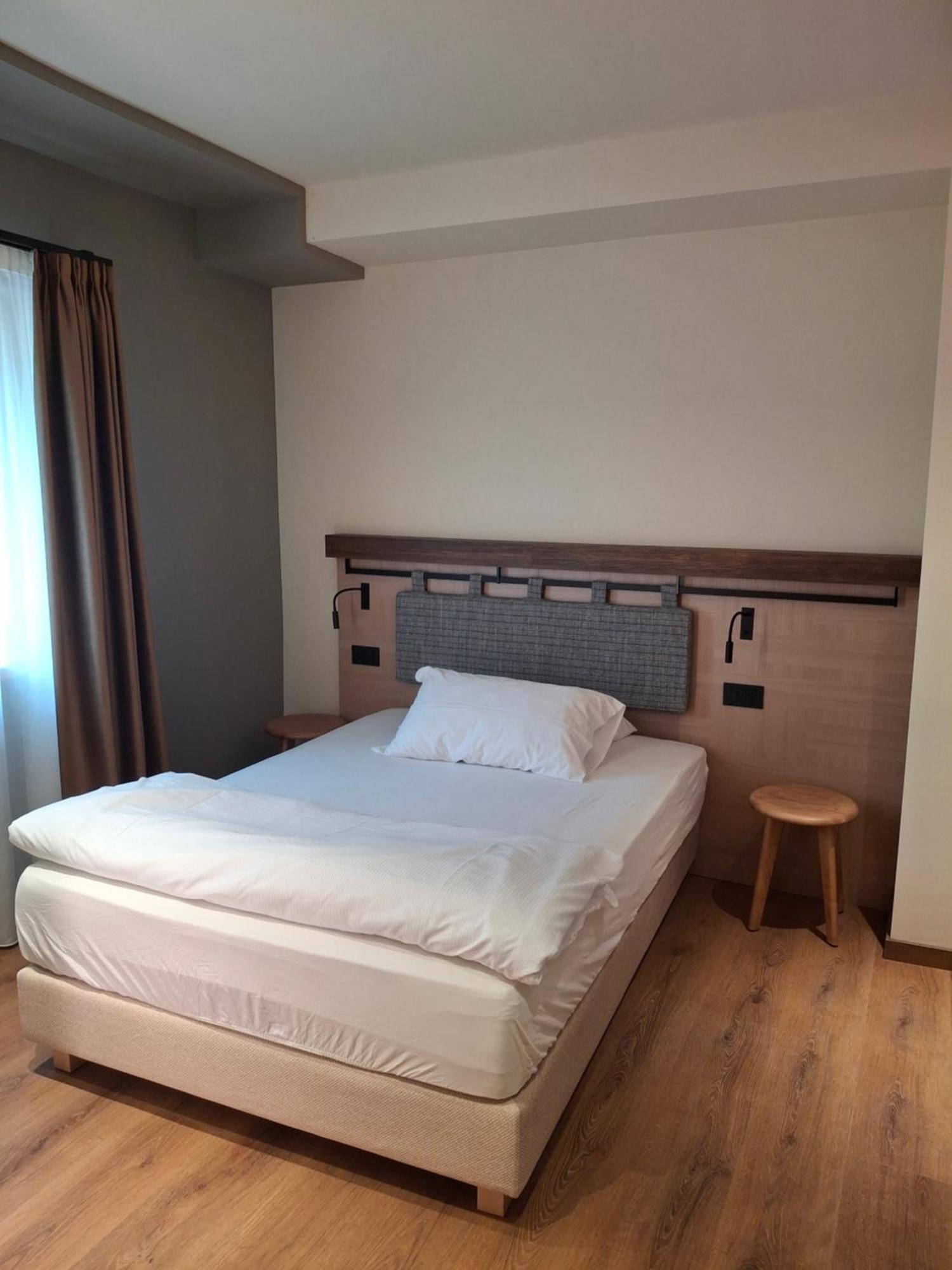 Hotel Dolomiti Saone 티오네 디 트렌토 외부 사진
